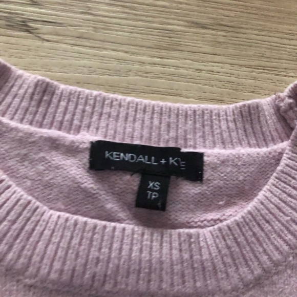 Kendall & Kylie Lightweight Sweater - Picture 3 of 7